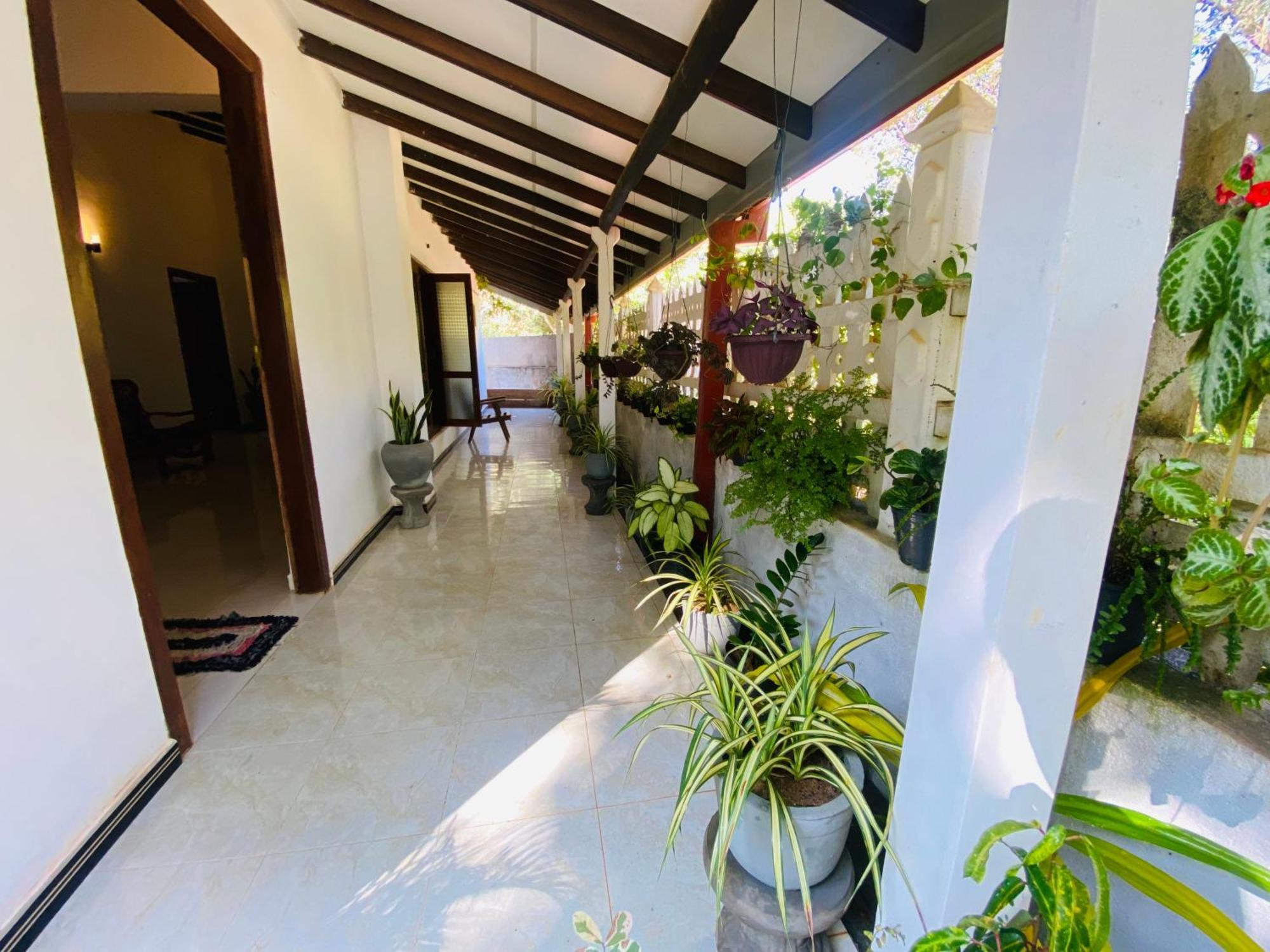 Priyavimana Resort Habarana Kültér fotó